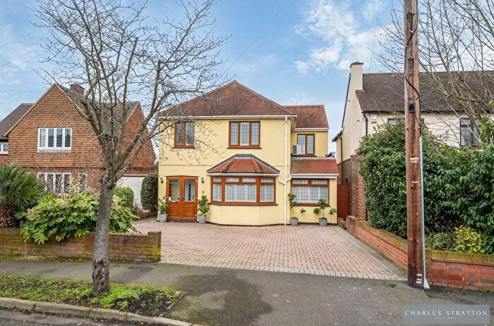 4 Bedroom Detached House For Sale In Rowan Walk, Hornchurch, RM11