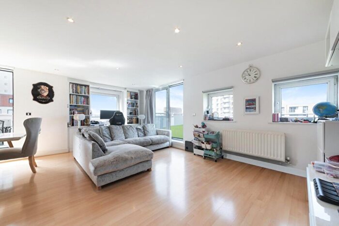 3 Bedroom Apartment To Rent In Wards Wharf Approach, Royal Docks, London, E16
