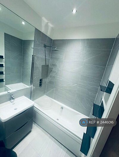 1 Bedroom Flat To Rent In Atlas Mill, Bolton, BL1