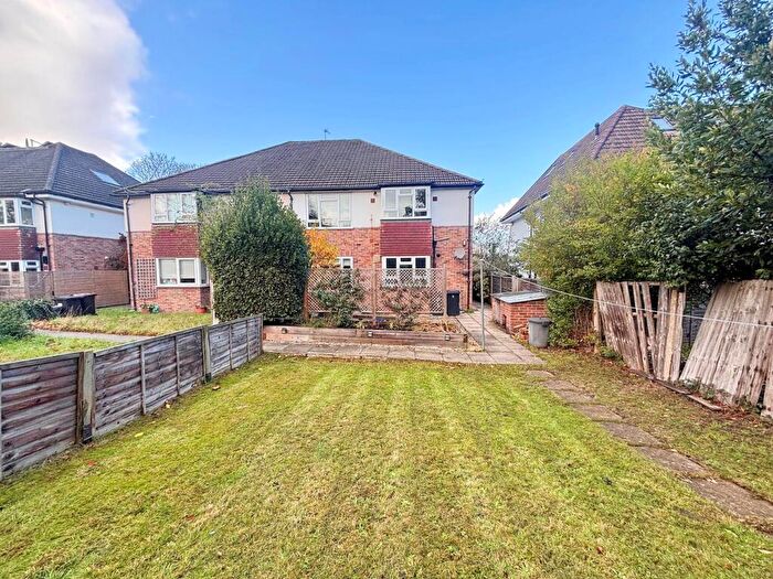 2 Bedroom Maisonette For Sale In Foxgrove Road, Beckenham, BR3