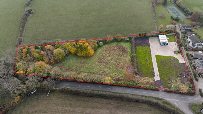 2 Bedroom Barn Conversion For Sale In Droitwich Road, Feckenham, Redditch, B96
