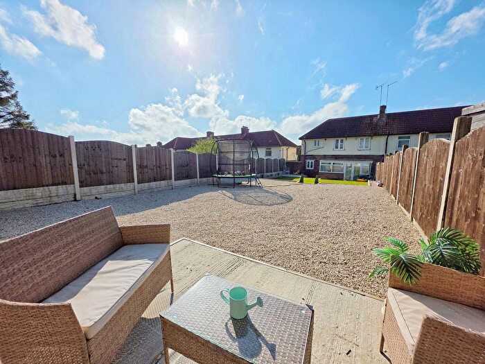 3 Bedroom End Terrace House For Sale In Hawthorne Crescent, Dodworth, Barnsley, S75