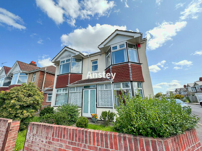 8 Bedroom Detached House To Rent In Upper Shaftesbury Avenue, Southampton, SO17