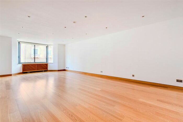 3 Bedroom Flat To Rent In Emperors Gate, London, SW7