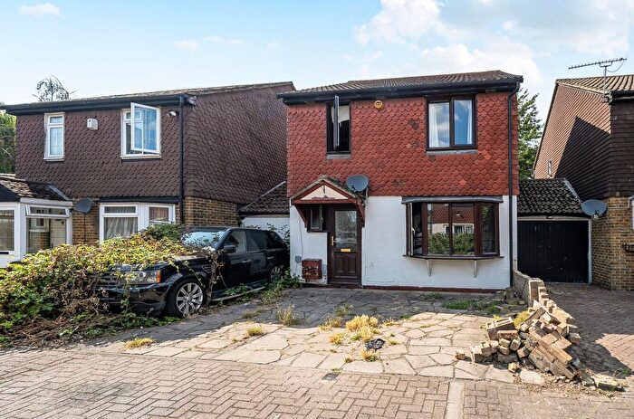 5 Bedroom Property For Sale In Sorrel Close, Thamesmead, SE28