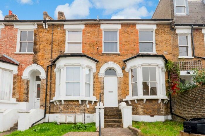 1 Bedroom Studio To Rent In Upland Road, London, SE22