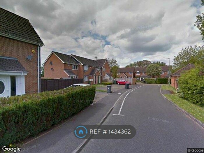 2 Bedroom Terraced House To Rent In St. Thomas Close, Basingstoke, RG21