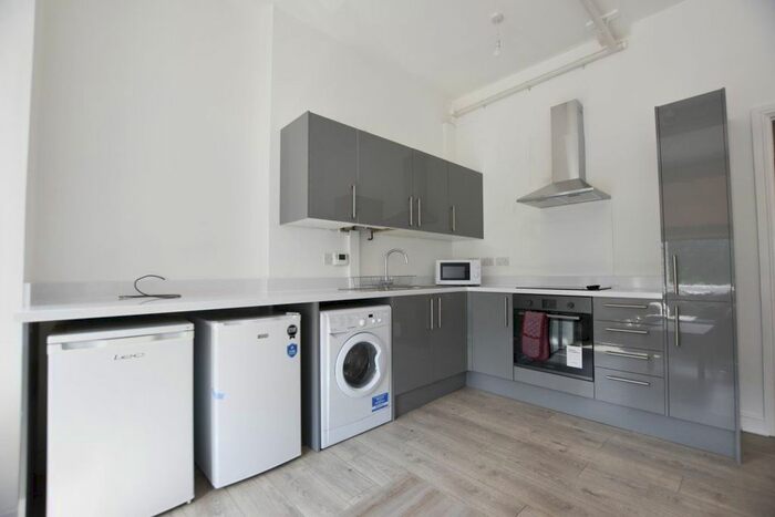 4 Bedroom Flat To Rent In London Road, Leicester, LE2