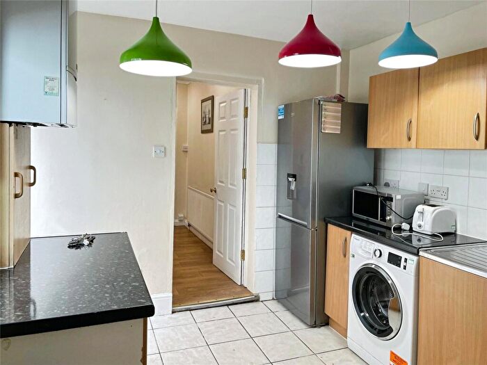 4 Bedroom House To Rent In West Way, OX2