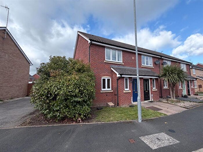 2 Bedroom End Of Terrace House For Sale In Swan Meadow, Chase Meadow, Warwick, CV34