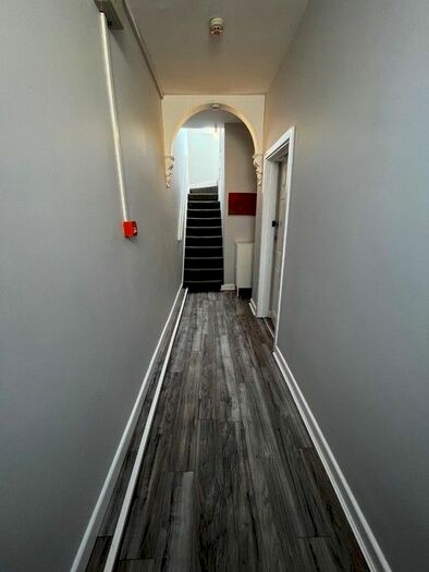 2 Bedroom Flat To Rent In Watlington Street, Reading, #, RG1