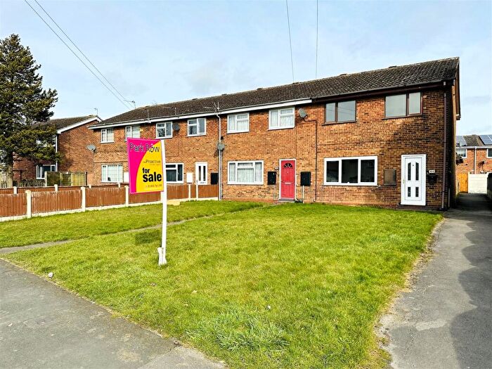 3 Bedroom End Of Terrace House For Sale In Swinefleet Road, Goole, DN14