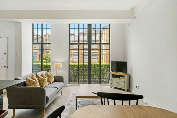 Studio To Rent In St Pauls Crescent, Camden, NW1