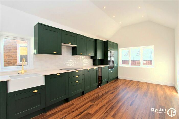 2 Bedroom Flat To Rent In Beaconsfield Road, London NW10