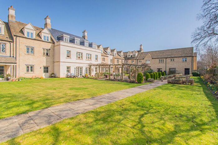 1 Bedroom Flat For Sale In Mercer Way, Tetbury, GL8