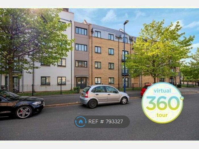 2 Bedroom Flat To Rent In Chariot Way, Cambridge, CB4
