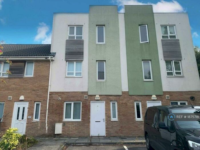 4 Bedroom Terraced House To Rent In Hawthorne Drive, Liverpool, L33