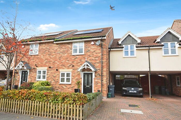 4 Bedroom Link Detached House For Sale In Panfield Lane, Braintree, CM7