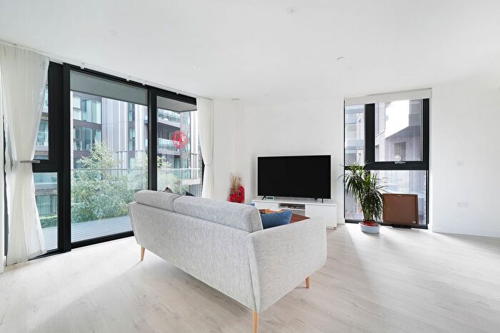 1 Bedroom Flat To Rent In Willowbrook House, Coster Avenue, N4