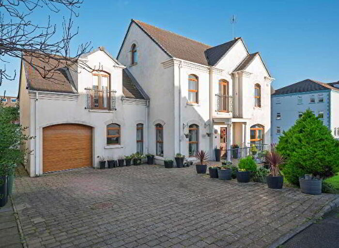 6 Bedroom House For Sale In Shandon Close, Bangor, BT20