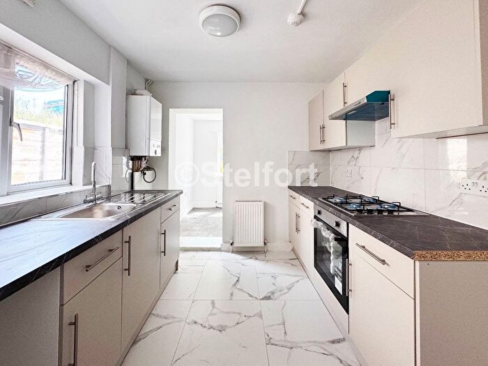 3 Bedroom Terraced House To Rent In Corporation Street, London, E15