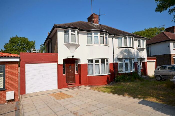 4 Bedroom Semi-Detached House To Rent In Uxendon Hill, Wembley, Middlesex, HA9