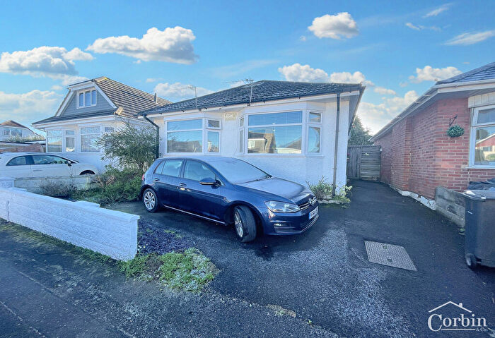 2 Bedroom Detached Bungalow For Sale In Headswell Crescent, Bournemouth, Dorset, BH10