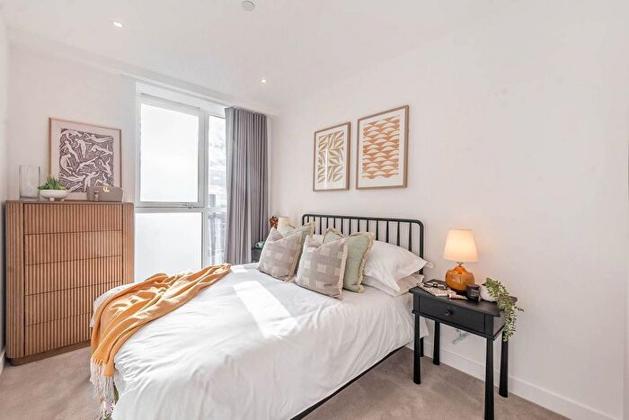 2 Bedroom Flat For Sale In Fulton Amp; Fifth, Wembley, HA9