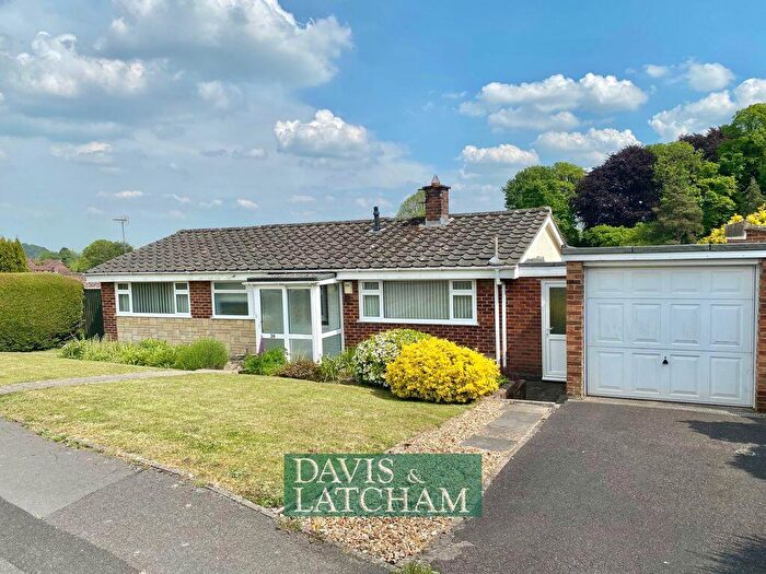 2 Bedroom Bungalow For Sale In Thornhill Road, Warminster, BA12