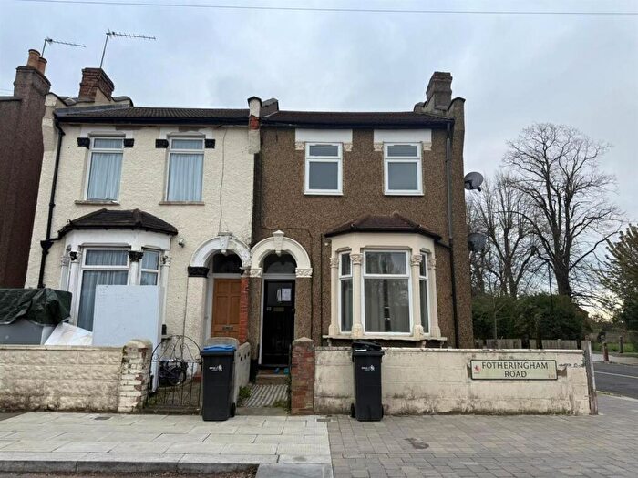 2 Bedroom Flat To Rent In Fotheringham Road, Enfield, EN1