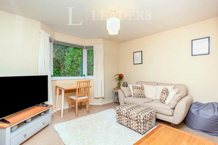 1 Bedroom Apartment To Rent In Heath Road, Haywards Heath, RH16