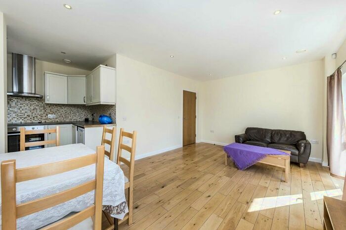 1 Bedroom Flat To Rent In Broadway, London, W13
