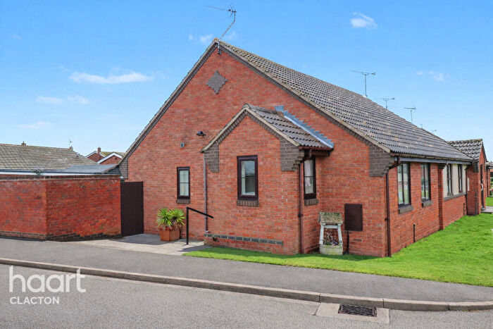 1 Bedroom Bungalow For Sale In Botanical Way, Clacton-on-Sea, CO16