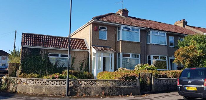 6 Bedroom Semi-Detached House To Rent In Stanley Avenue, Bristol, BS34