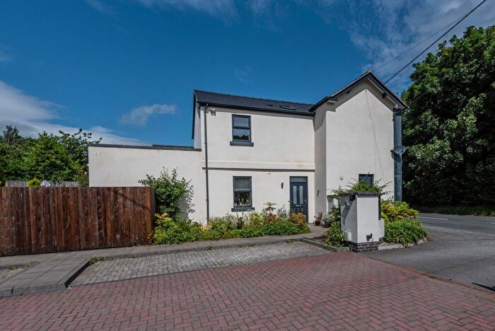 3 Bedroom Detached House For Sale In Glynne Arms Close, Buckley, CH7