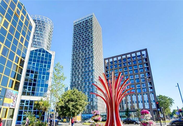 2 Bedroom Flat To Rent In Great Eastern Road, Stratford, E15