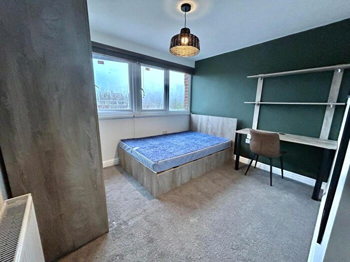 6 Bedroom House To Rent In St Bedes Close, Durham, DH1