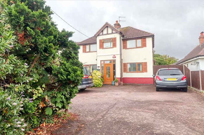 4 Bedroom Detached House For Sale In Jaywick Lane, Clacton On Sea, CO16