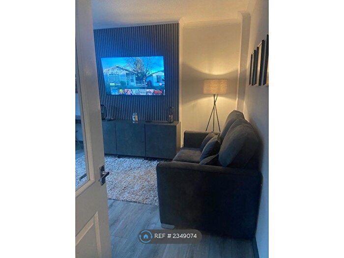 2 Bedroom Detached House To Rent In Fauldshead Road, Glasgow, PA4