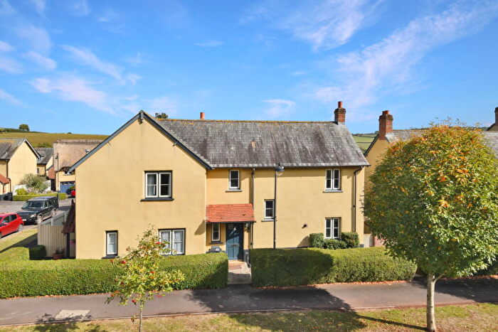3 Bedroom Semi-Detached House For Sale In Hele Road, Bradninch, EX5