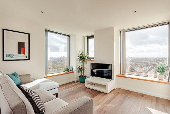 2 Bedroom Apartment To Rent In Junction Road, London, N19