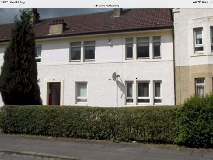 2 Bedroom Flat To Rent In Bruce Road, Paisley, PA3