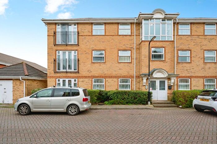 2 Bedroom Apartment For Sale In Drum Road, Eastleigh, SO50