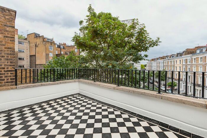 2 Bedroom Flat To Rent In Collingham Road, London, SW5