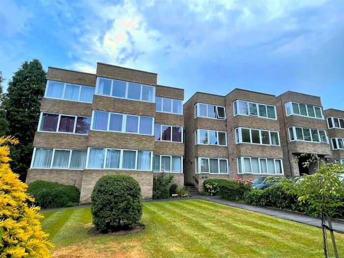 1 Bedroom Apartment To Rent In Beckenham Grove, Shortlands, Bromley, BR2