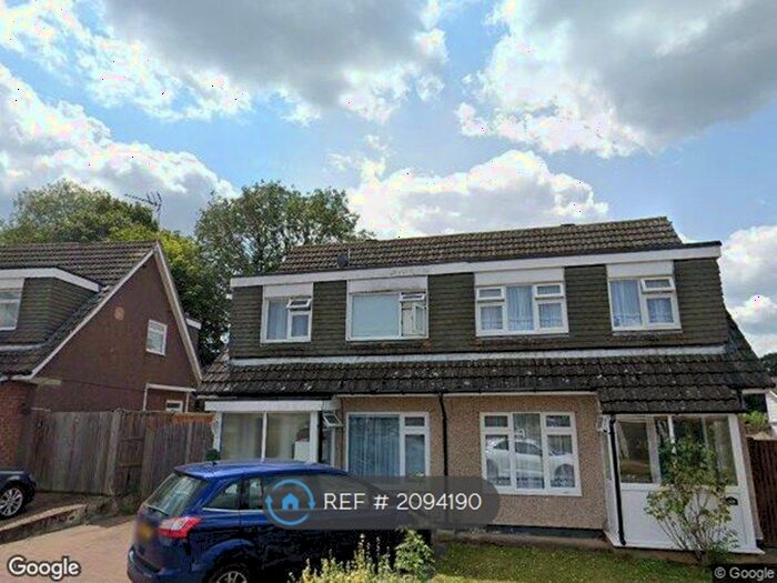 4 Bedroom Semi-Detached House To Rent In Welland Road, Tonbridge, TN10