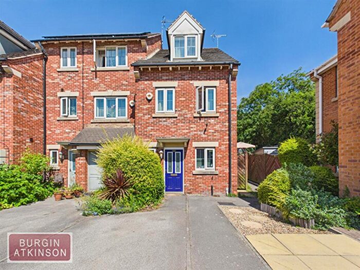 3 Bedroom End Of Terrace House For Sale In , Burleigh Court Tuxford, NG22