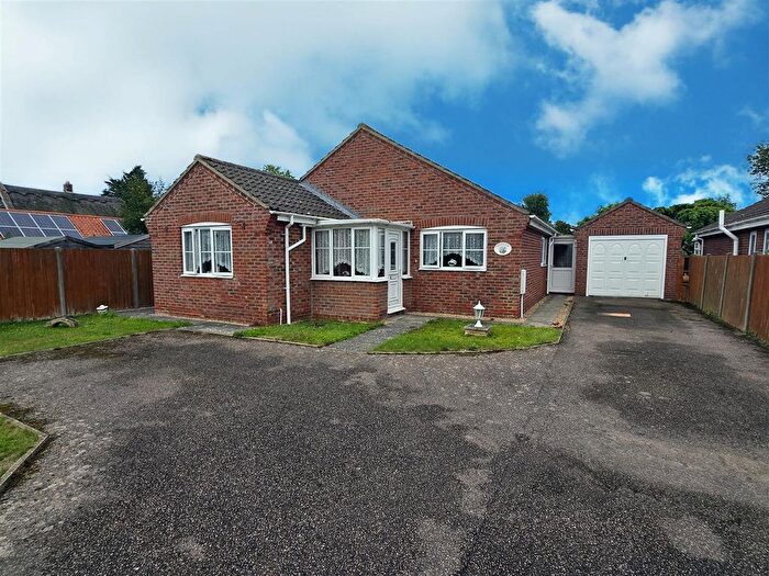3 Bedroom Detached Bungalow For Sale In Back Lane, Catfield, NR29