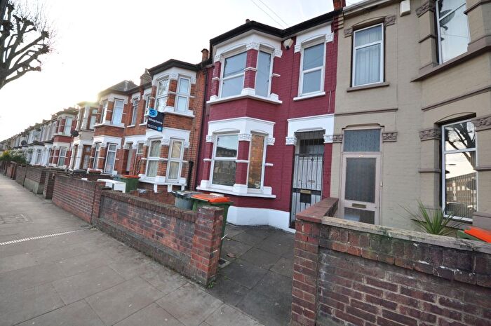 3 Bedroom Terraced House To Rent In Dersingham Avenue, London, E12