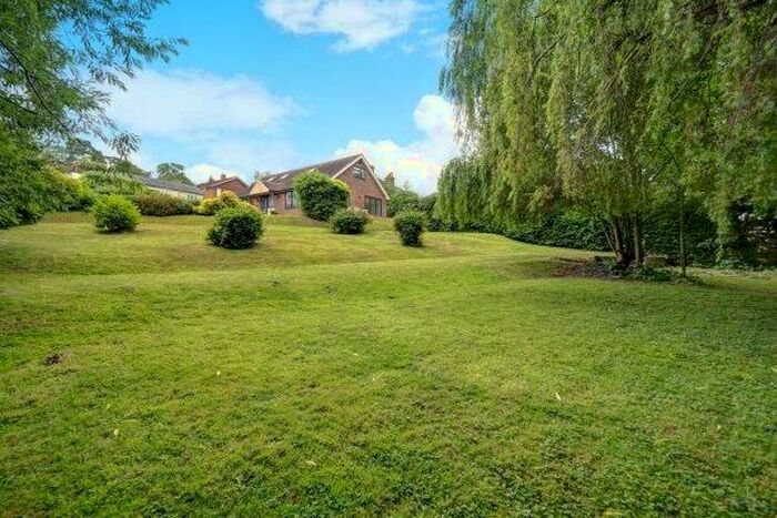 4 Bedroom Detached House To Rent In Talbot Road, Cranbrook, TN18